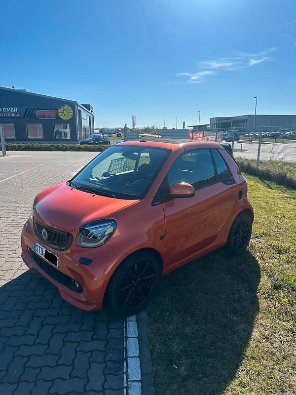 Orange Gebraucht 2017 Smart ForTwo Cabrio Brabus Cabrio | 26.700 € (Teuer) - Bild 1/4