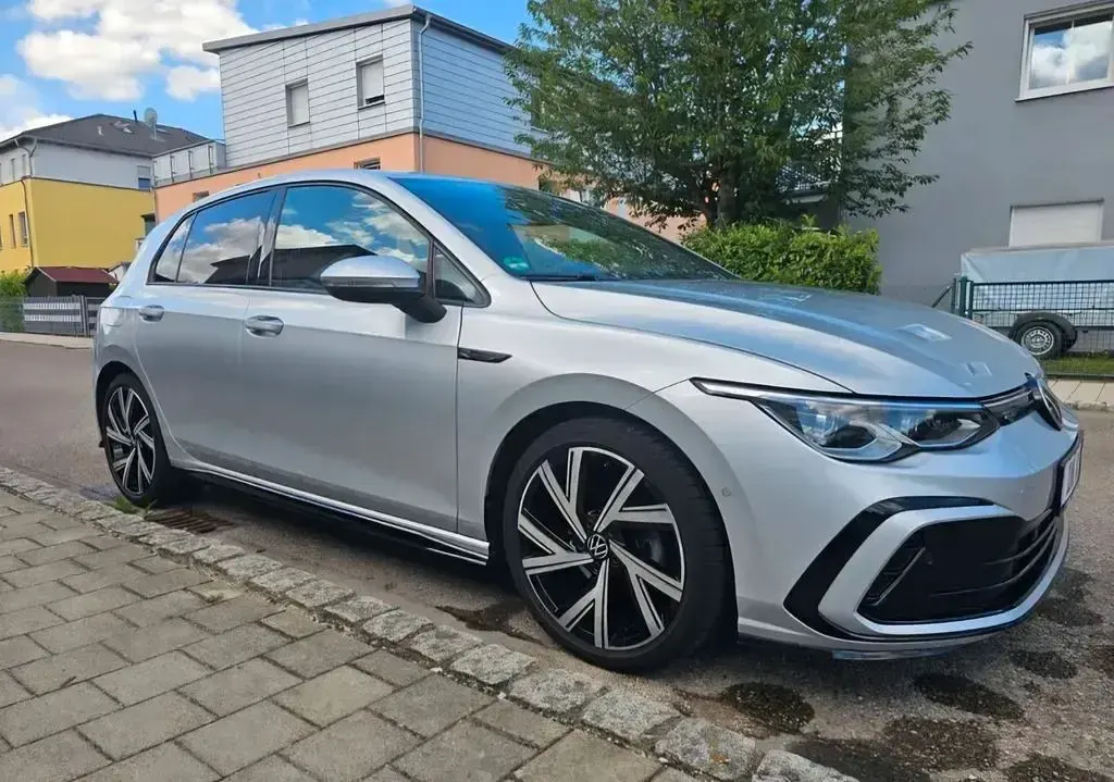 Gebraucht VW Golf VII R-line 150 PS (110 kW) 2020 Silber Limousine