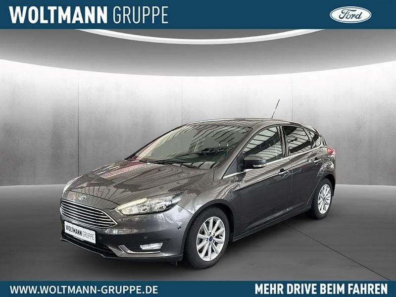 Gebraucht Ford Focus Titanium 125 PS (91 kW) 2016 Grau Limousine