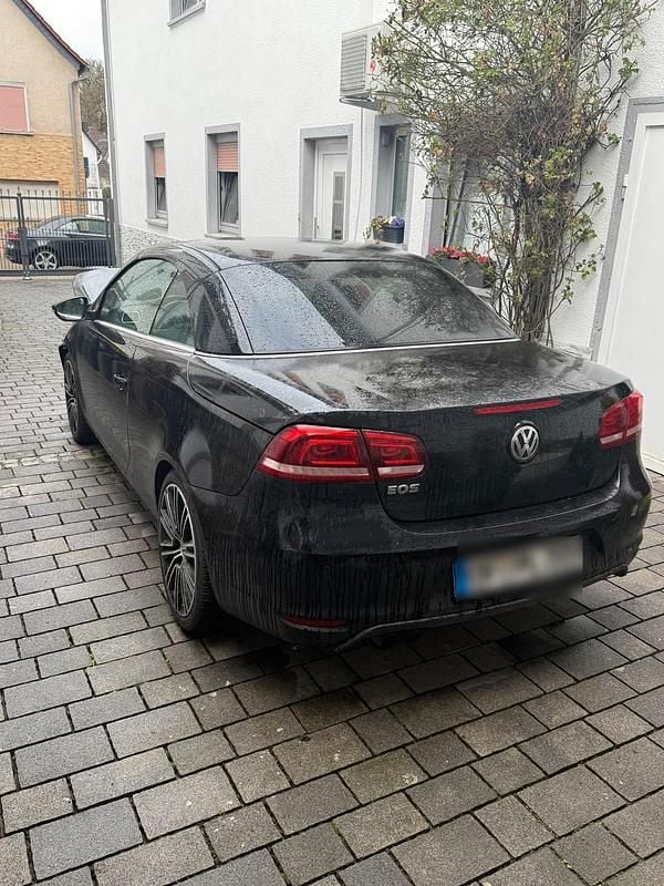 Gebraucht VW Eos Exclusive 140 PS (102 kW) 2011 Schwarz Cabrio
