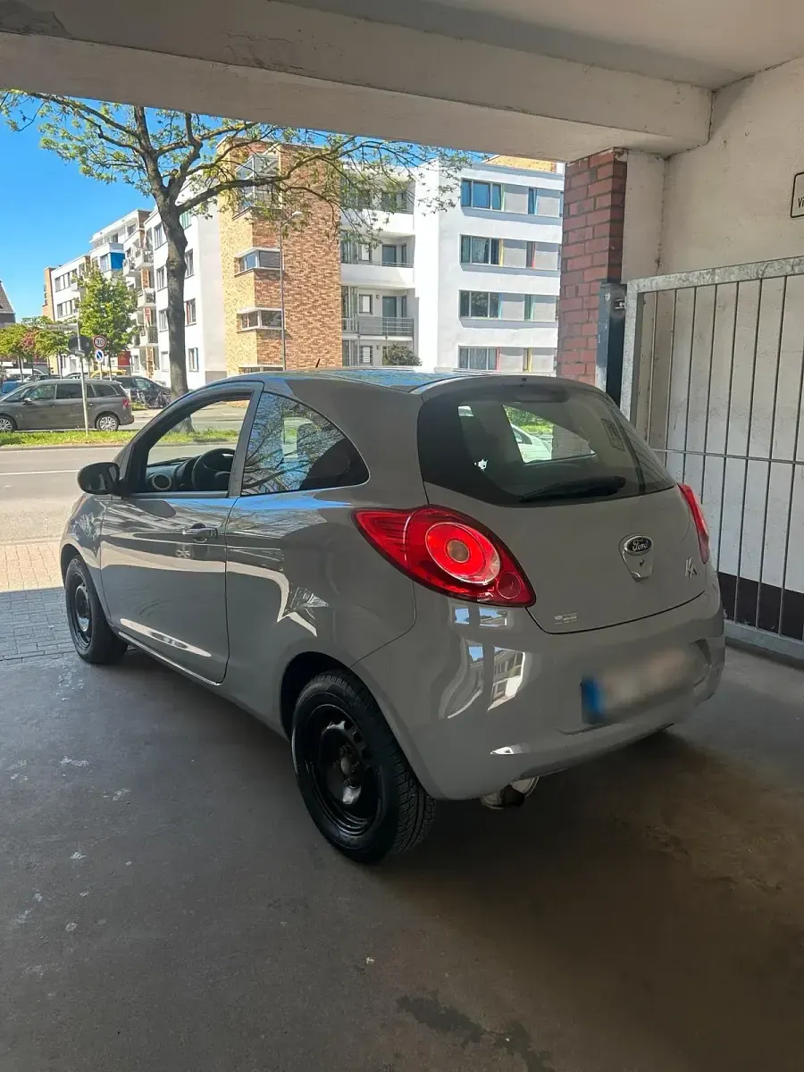 Second-hand Ford Ka 69 CP (50 kW) 2014 Gri Berlinǎ