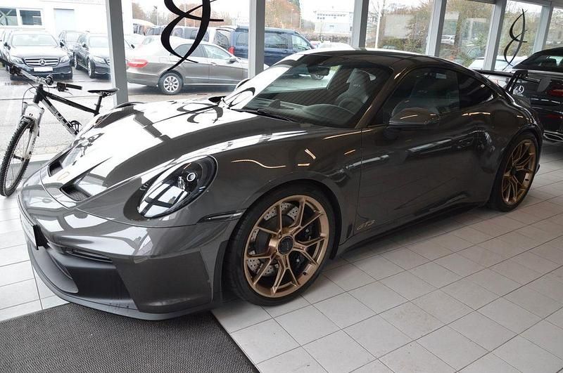Grau Gebraucht 2022 Porsche 992 | 199.990 € (Fairer Preis) - Bild 1/4