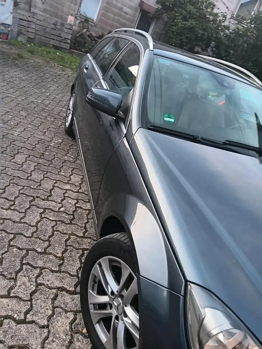 Gebraucht Mercedes C180 120 PS (88 kW) 2013 Grau Kombi