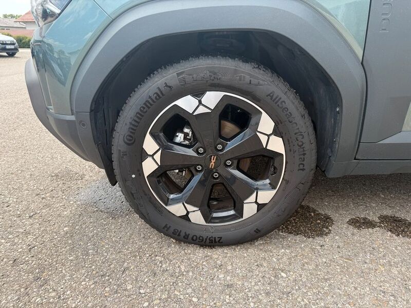 Gebraucht Dacia Duster Extreme 131 PS (96 kW) 2024 Grün SUV