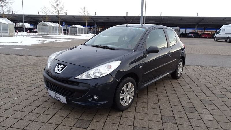 Grau Gebraucht 2011 Peugeot 206+ Basis Kleinwagen | 1.890 € (Etwas zu teuer) - Bild 1/4