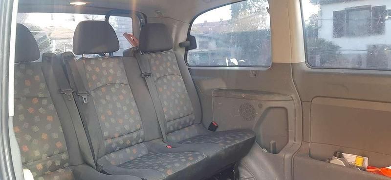 Usado Mercedes Vito 109 HP (80 kW) 2006 Azul Van