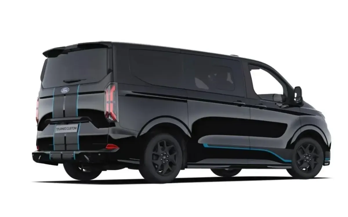 Neu Ford Tourneo Custom Sport 232 PS (170 kW) 2026 Agate black metallic Van