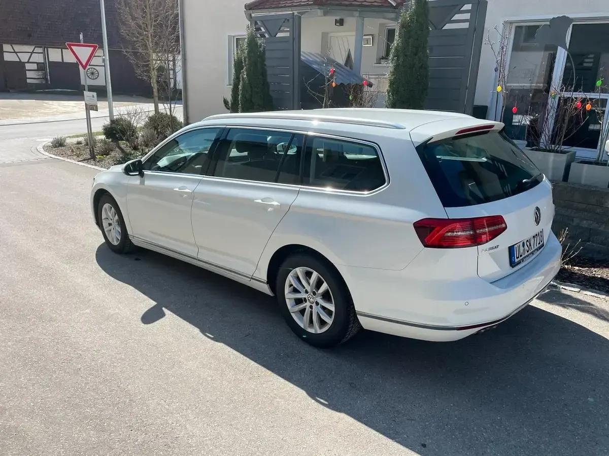 Gebraucht VW Passat 190 PS (139 kW) 2017 Weiß Kombi