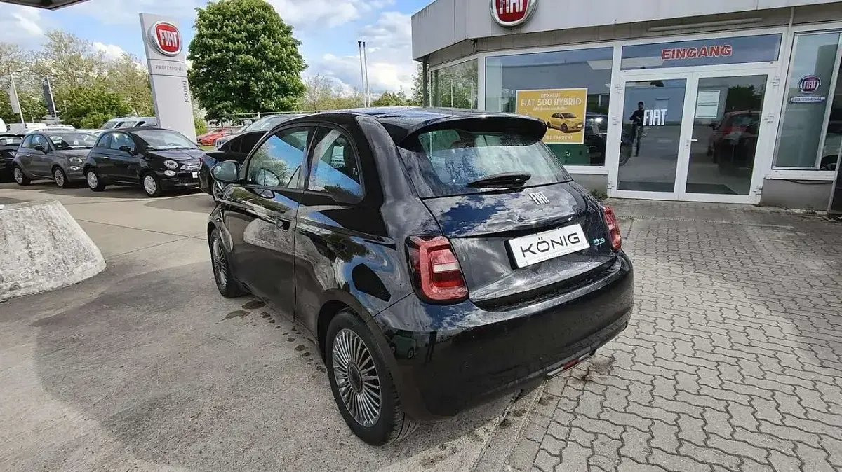 Gebraucht Fiat 500e Icon 86 kW (118 PS) 2022 Schwarz Kleinwagen