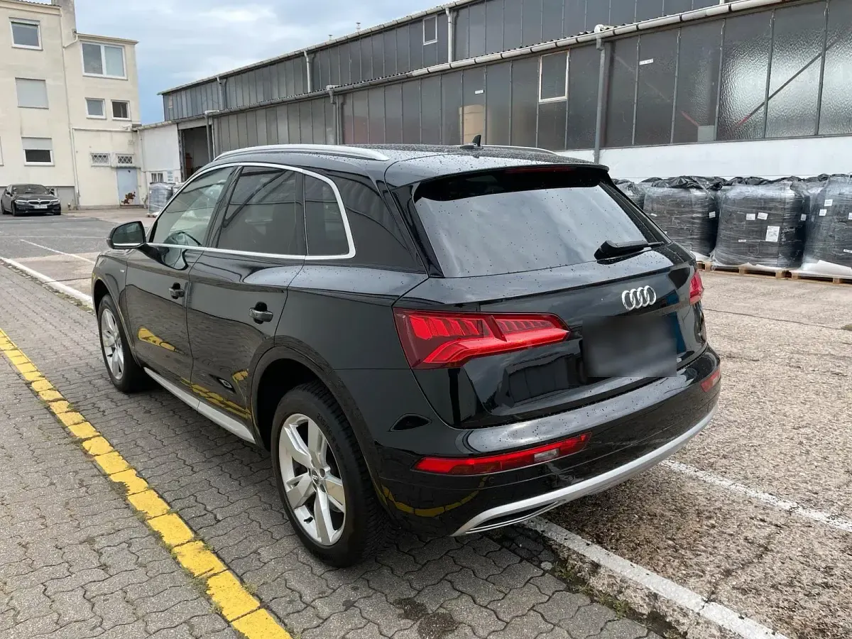 Gebraucht Audi Q5 Comfort 190 PS (139 kW) 2017 Schwarz SUV