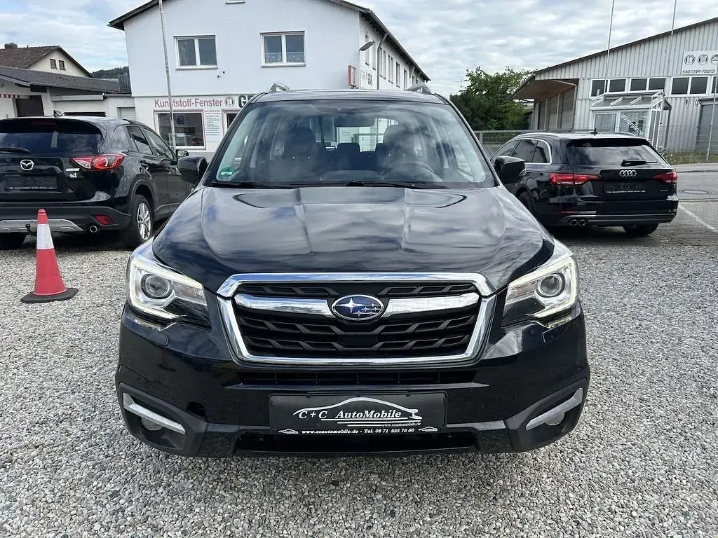 Gebraucht Subaru Forester Exclusive+ 147 PS (108 kW) 2016 Crystal black silica SUV