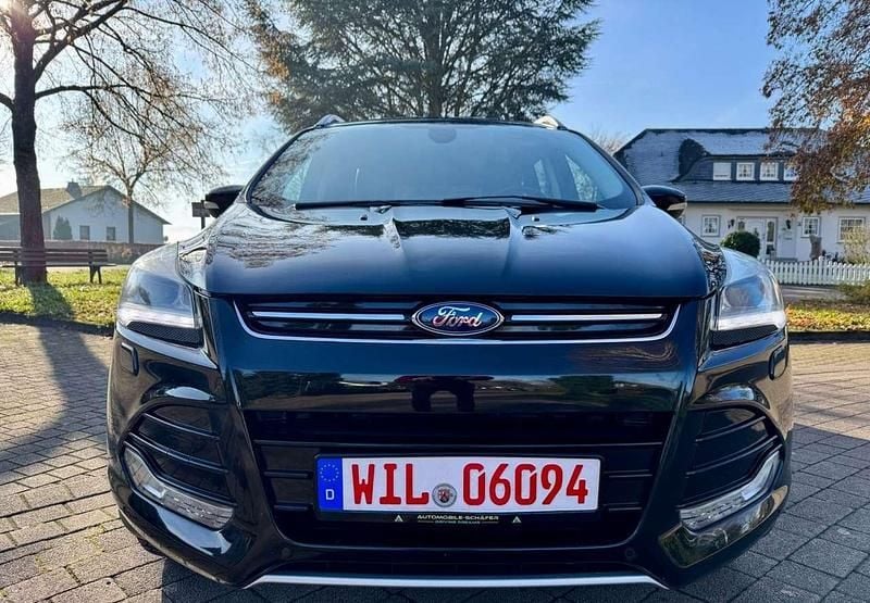 Gebraucht Ford Kuga Titanium 175 PS (128 kW) 2013 Schwarz SUV