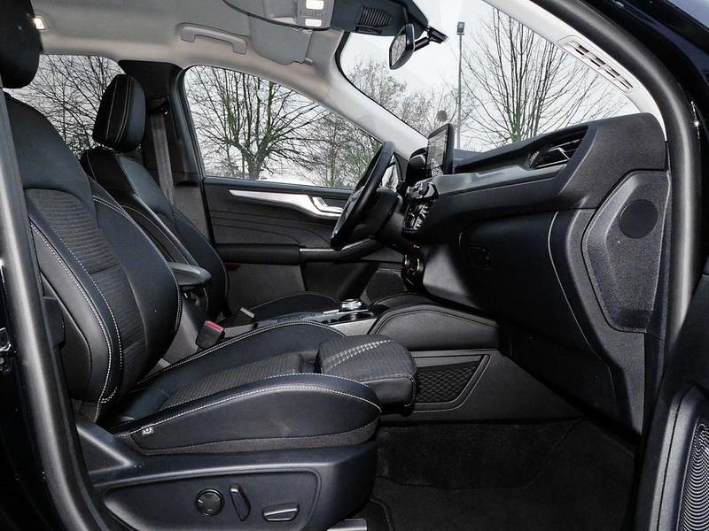 Gebraucht Ford Kuga Titanium 224 PS (164 kW) 2024 Schwarz SUV