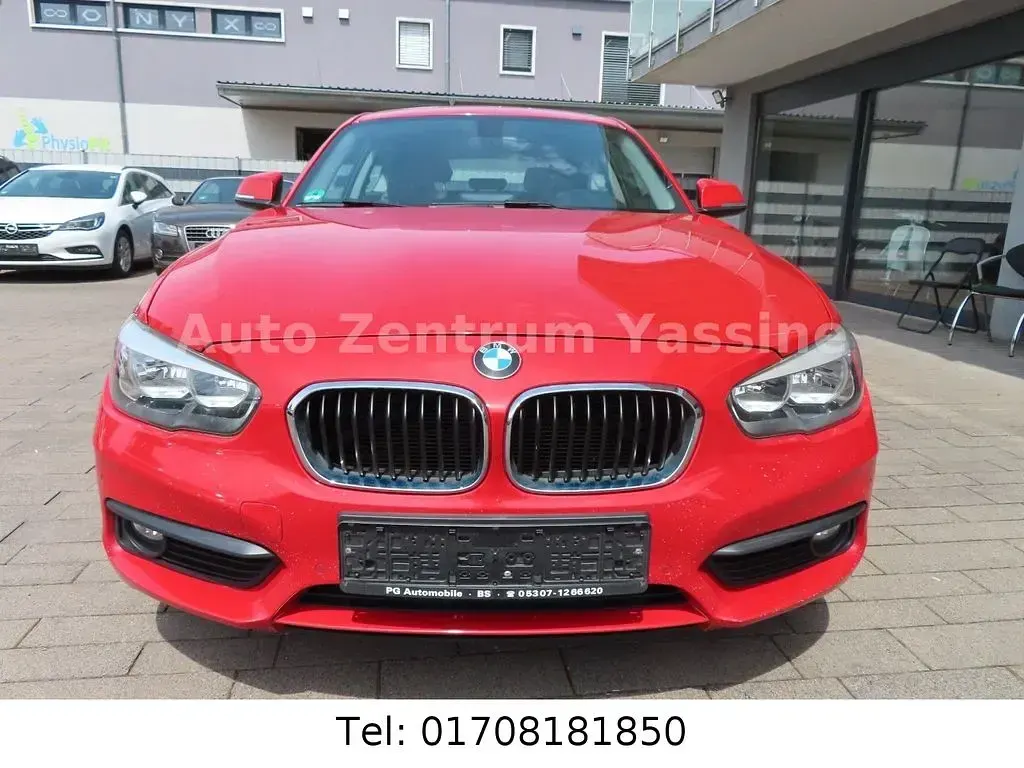Gebraucht BMW 118 Advantage 136 PS (100 kW) 2018 Rot Limousine