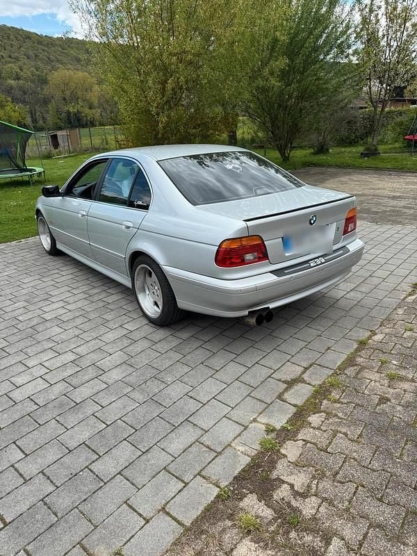 Second-hand BMW 520 170 CP (125 kW) 2002 Argintiu Berlinǎ
