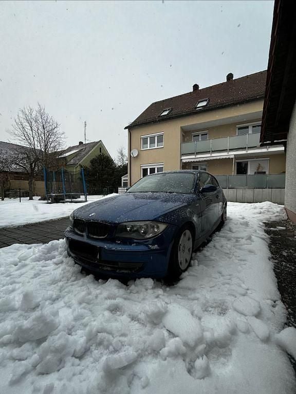 Blau Gebraucht 2008 BMW 116 Kleinwagen | 1.200 € (Superpreis) - Bild 1/4