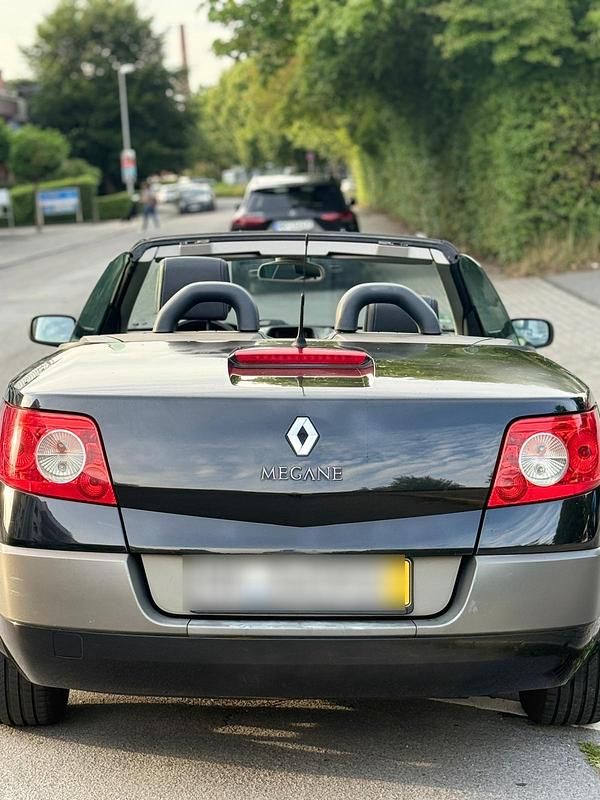 Schwarz Gebraucht 2005 Renault Mégane Cabriolet Cabrio | 950 € (Superpreis) - Bild 1/4