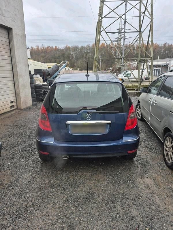 Gebraucht Mercedes A160 2010 Blau Kombi