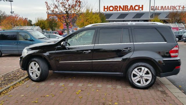 Gebraucht Mercedes GL420 306 PS (225 kW) 2009 Schwarz metallic SUV