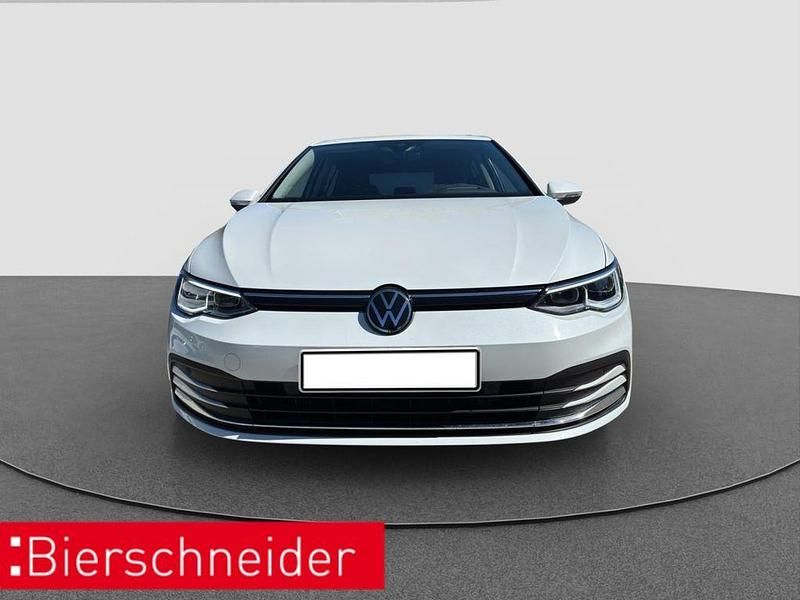 Usata VW Golf VIII Active 150 CV (110 kW) 2023 Bianco Berlina