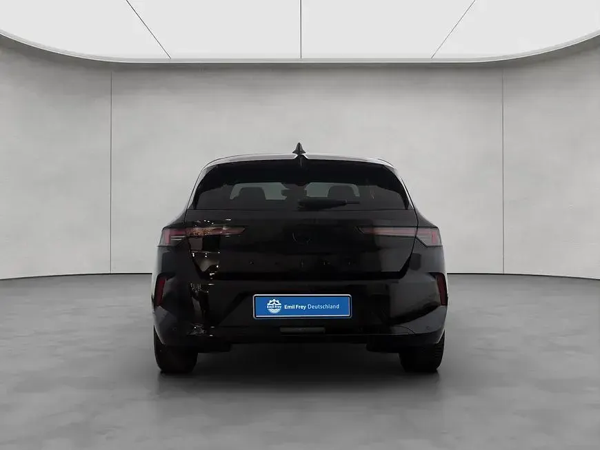 Gebraucht Opel Astra 131 PS (96 kW) 2025 Schwarz Kleinwagen
