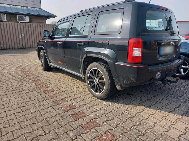 Gebraucht Jeep Patriot 170 PS (125 kW) 2008 Schwarz SUV