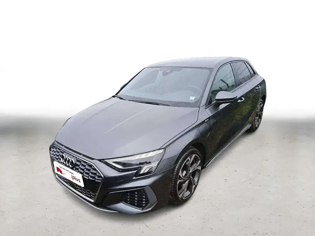 Gebraucht Audi A3 S-Line 150 PS (110 kW) 2023 Grau Limousine