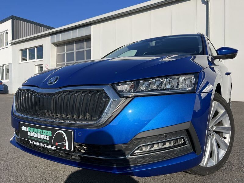 Raceblau Gebraucht 2021 Skoda Octavia Style Kombi | 24.860 € (Guter Preis) - Bild 1/4