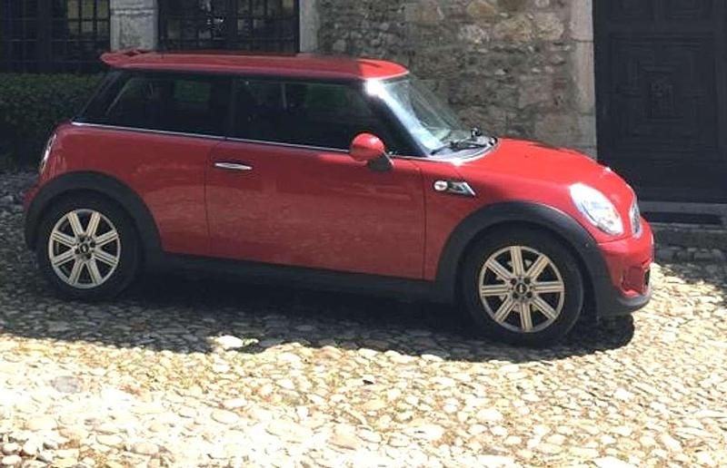 Gebraucht Mini Cooper SD 145 PS (106 kW) 2012 Rot Kleinwagen