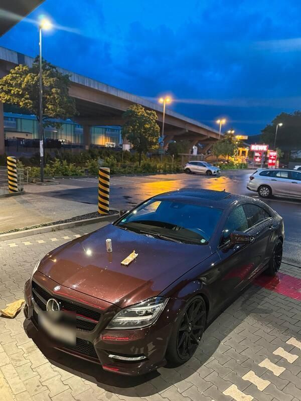 Andere außenfarben Gebraucht 2013 Mercedes CLS350 AMG Coupé | 18.900 € (Fairer Preis) - Bild 1/4