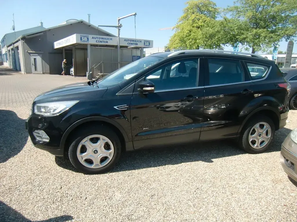 Gebraucht Ford Kuga Cool & Connect 182 PS (133 kW) 2018 Schwarz SUV