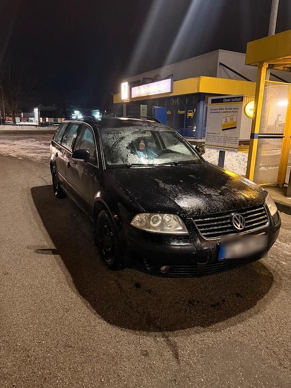 Andere farben Gebraucht 2005 VW Passat Kombi | 950 € (Superpreis) - Bild 1/4