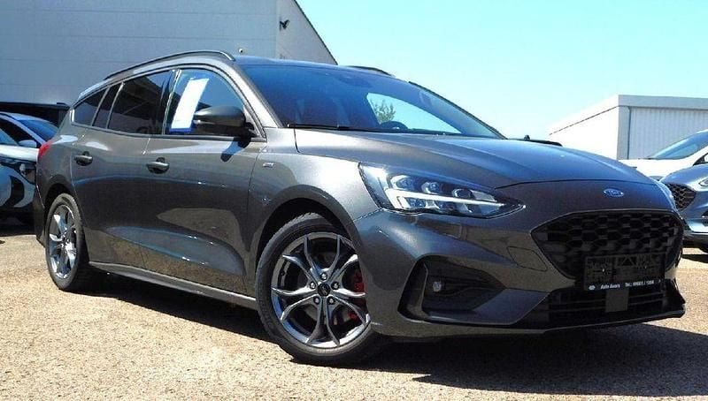 Grau Gebraucht 2020 Ford Focus ST-Line X Limousine | 18.990 € (Fairer Preis) - Bild 1/4