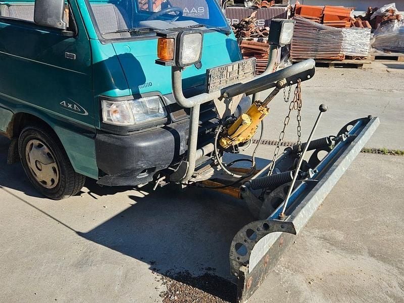 Second-hand Piaggio Porter 65 CP (47 kW) 2004 Verde SUV