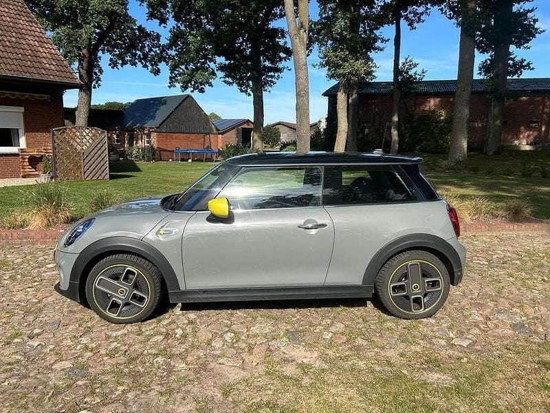 Gebraucht Mini Cooper SE 135 kW (184 PS) 2020 Grau Kleinwagen