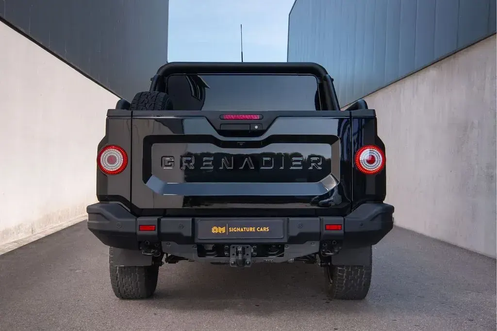 Gebraucht Ineos Grenadier 249 PS (183 kW) 2024 Schwarz Limousine
