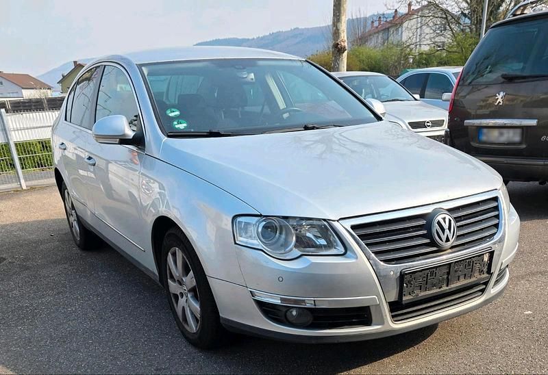 Gebraucht VW Passat 140 PS (102 kW) 2007 Silber Limousine