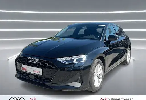 Gebraucht Audi A3 Ambiente 116 PS (85 kW) 2025 Limousine