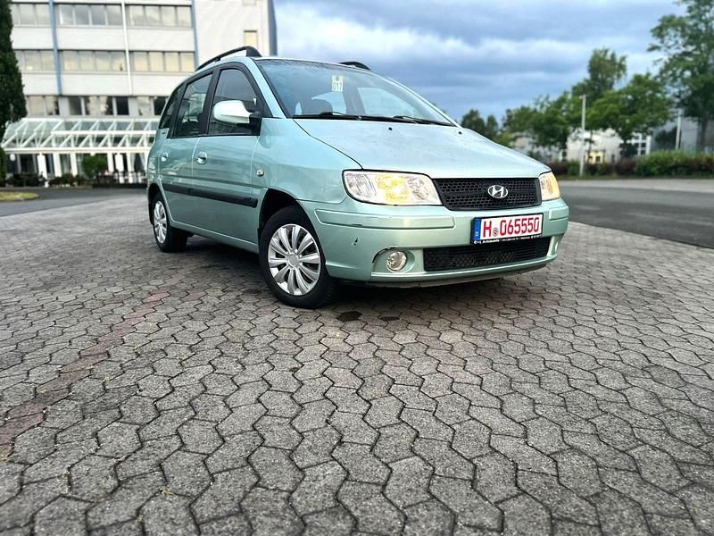 Grün Gebraucht 2005 Hyundai Matrix Van / Kleinbus | 2.700 € (Fairer Preis) - Bild 1/4