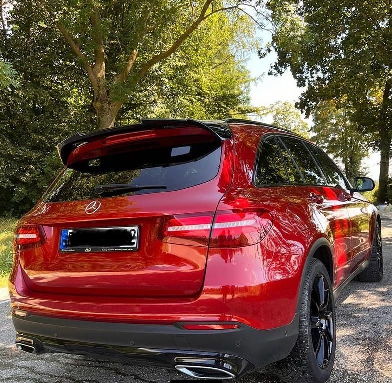 Gebraucht Mercedes GLC250 204 PS (150 kW) 2015 Rot SUV