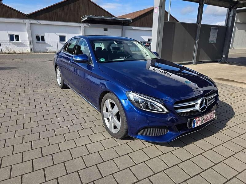 Gebraucht Mercedes C220 170 PS (125 kW) 2016 Blau Limousine