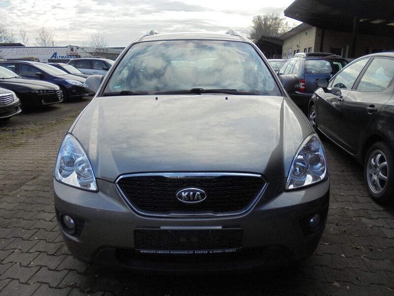 Używany Kia Carens 128 KM (94 kW) 2010 Szary Minivan