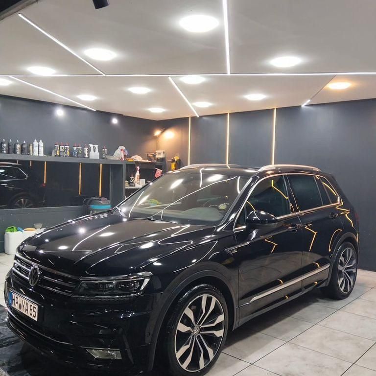 Schwarz Gebraucht 2017 VW Tiguan Highline SUV | 19.300 € (Fairer Preis) - Bild 1/4