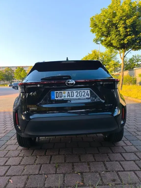Gebraucht Toyota Yaris Cross Team 131 PS (96 kW) 2024 Schwarz SUV