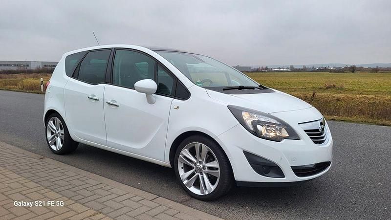 Gebraucht Opel Meriva Innovation 120 PS (88 kW) 2012 Weiß Van / Kleinbus