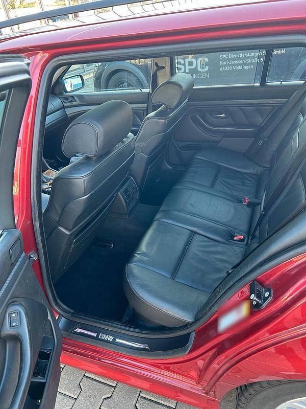 Gebraucht BMW 530 184 PS (135 kW) 2000 Rot Kombi