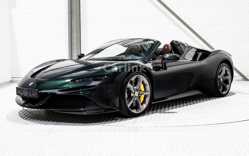 Grün Gebraucht 2023 Ferrari SF90 Cabrio | 540.000 € (Teuer) - Bild 1/4