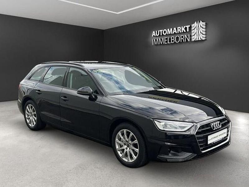 Second-hand Audi A4 Basis 204 CP (150 kW) 2023 Negru Berlinǎ