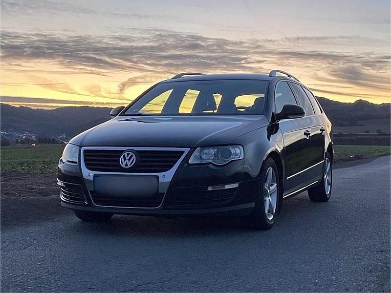 Schwarz Gebraucht 2009 VW Passat Kombi | 3.750 € (Fairer Preis) - Bild 1/4