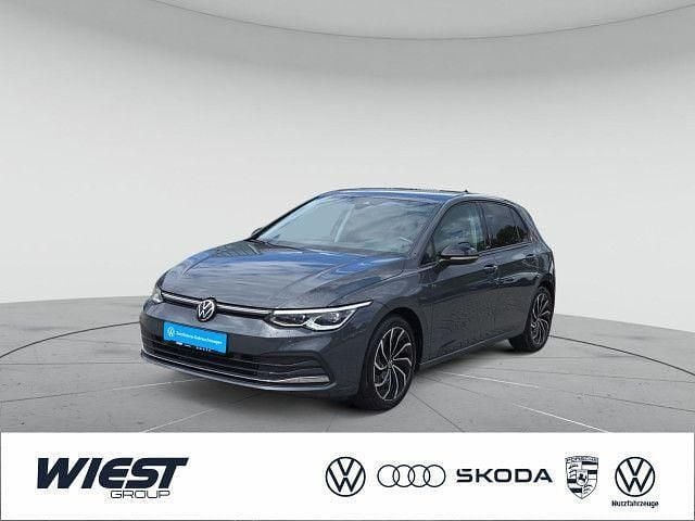 Delfingrau metallic Gebraucht 2022 VW Golf VIII Active Limousine | 20.450 € (Fairer Preis) - Bild 1/4